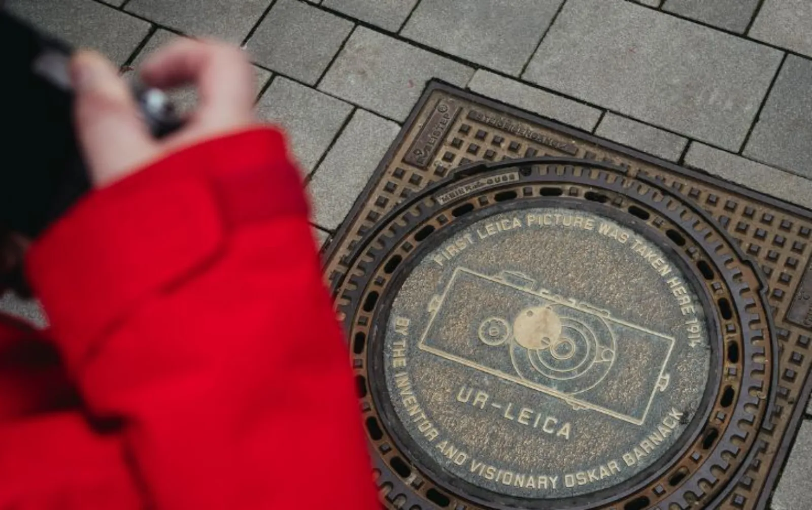 Leitzsche Werksgeschichte: Historischer Foto Walk durch Wetzlar mit Stollenführung
